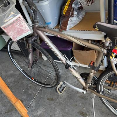 Trek 7300