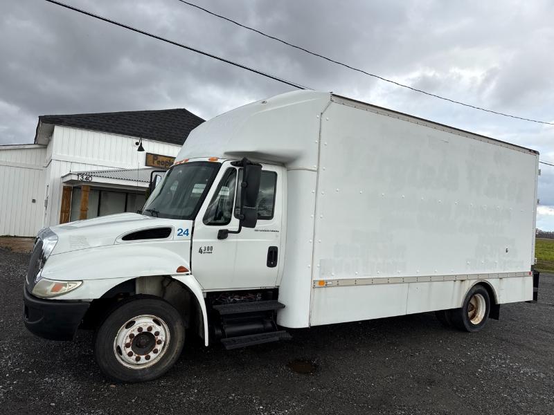 Sale Photo Thumbnail #4