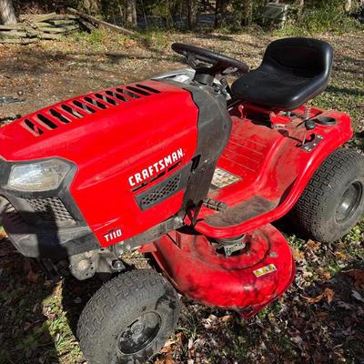 Craftsman Riding Lawnmower 42” Deck