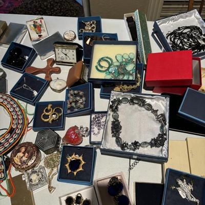 Sale Photo Thumbnail #105