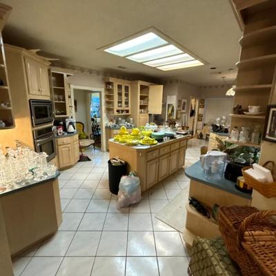 Sale Photo Thumbnail #207