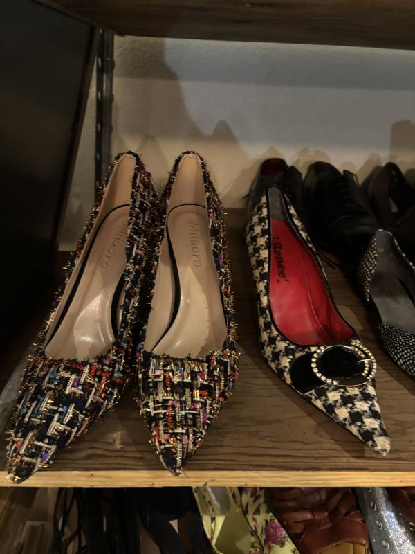 Sale Photo Thumbnail #331