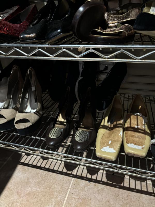 Sale Photo Thumbnail #330