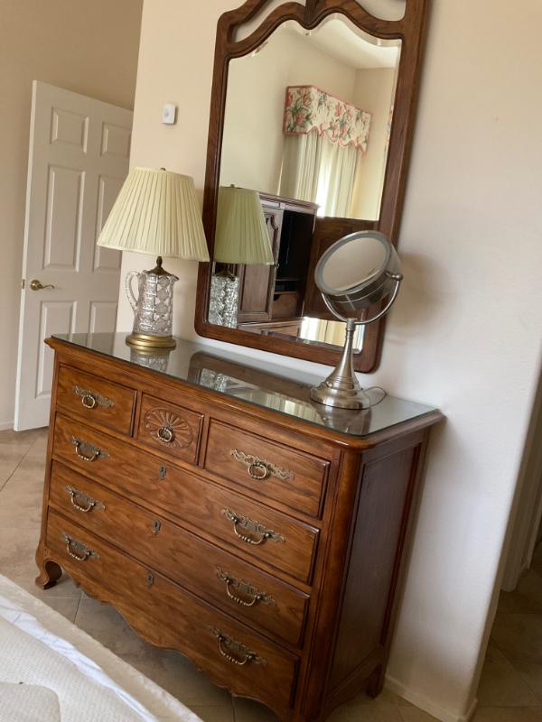 Sale Photo Thumbnail #11