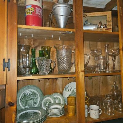 Sale Photo Thumbnail #39: Vaerious Vintage Dishes