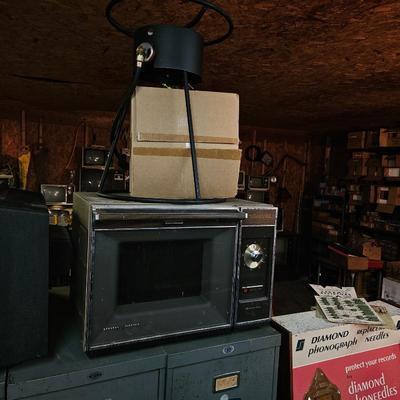 Sale Photo Thumbnail #83: Off the Ark Microwave