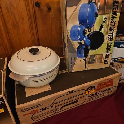 Sale Photo Thumbnail #35: Regal Cast Aluminum Pots