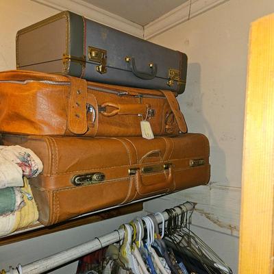 Sale Photo Thumbnail #62: Luggage