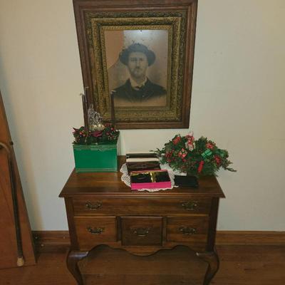 Sale Photo Thumbnail #24: Antique from and picture