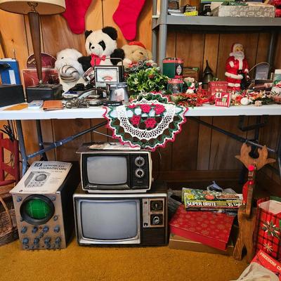 Sale Photo Thumbnail #8: Vintage TV's 