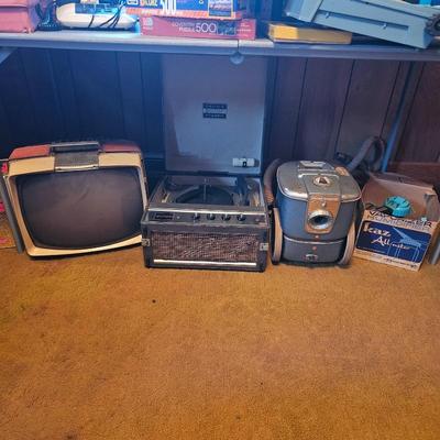 Sale Photo Thumbnail #25: Vintage TV, Record Player and Vacuum