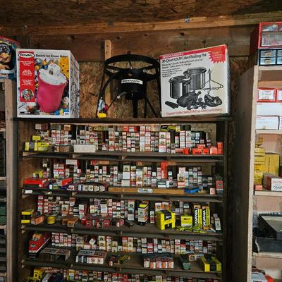 Sale Photo Thumbnail #114: Amazing Amount of Old Tubes!!