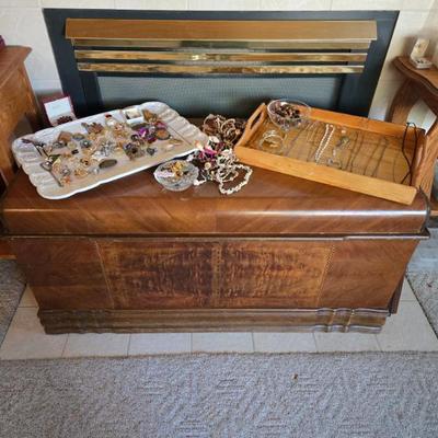 Sale Photo Thumbnail #4