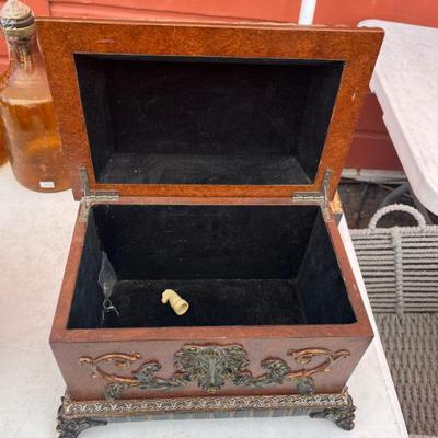 Sale Photo Thumbnail #116