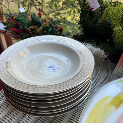 Set of 8 Mikasa bowls. 