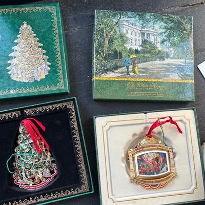 White House ornaments. 