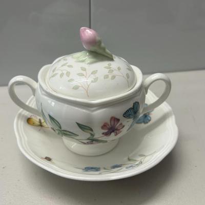 Sale Photo Thumbnail #186: Lenox "Butterfly Meadow" sugar bowl. 
