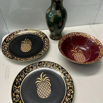 Sale Photo Thumbnail #308: Andrea by Sadek pineapple plates, bowl, and vase. 