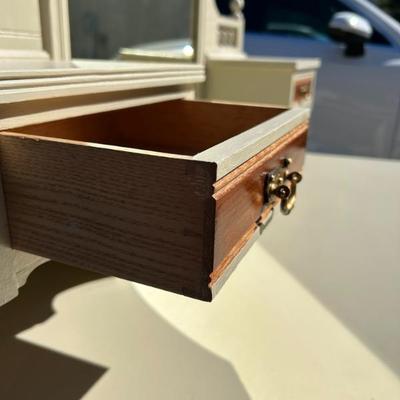 Sale Photo Thumbnail #48