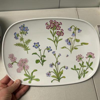 Sale Photo Thumbnail #122: Vintage Noritake Progression China 13 inch platter. "Petals Plus" pattern. 