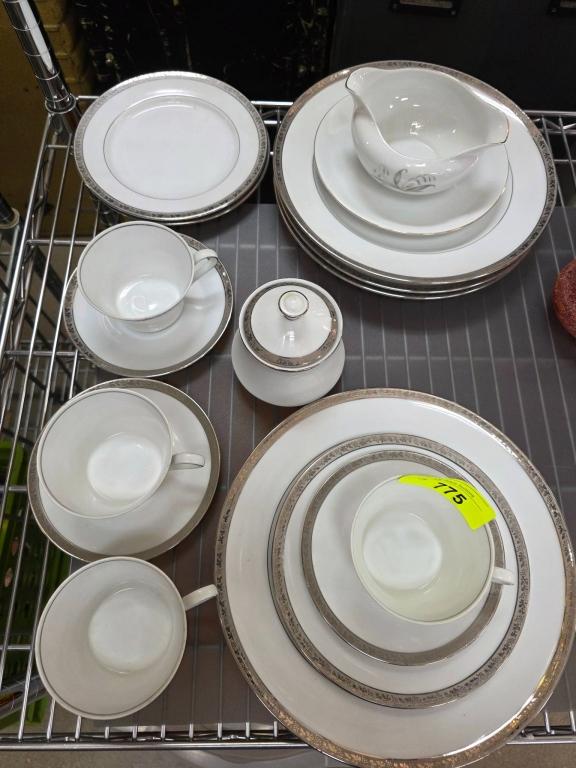 Sale Photo Thumbnail #275