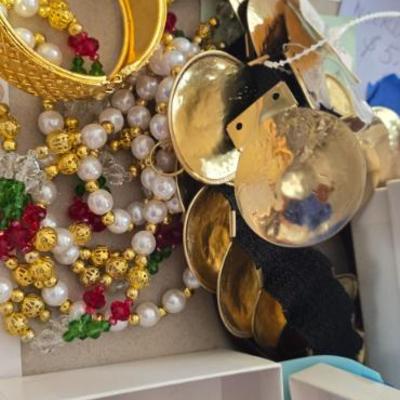 Sale Photo Thumbnail #434