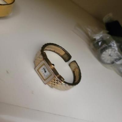 Sale Photo Thumbnail #157