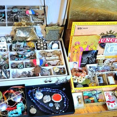 Sale Photo Thumbnail #31