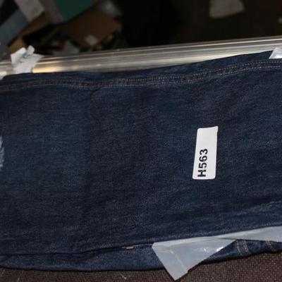 Sale Photo Thumbnail #567