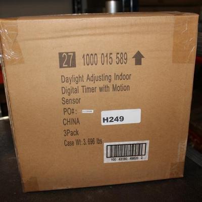 Sale Photo Thumbnail #242