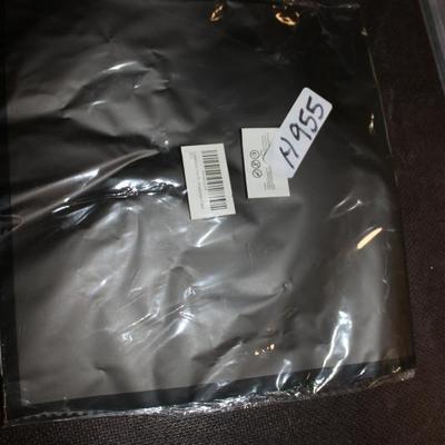 Sale Photo Thumbnail #972