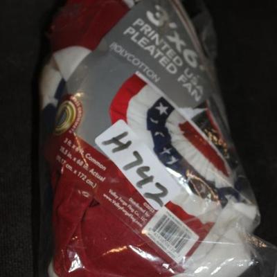 Sale Photo Thumbnail #752