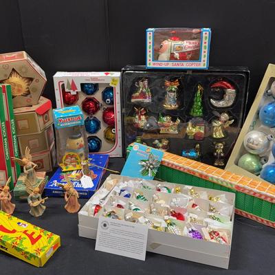 Ornaments (feat. Smithsonian Institution)