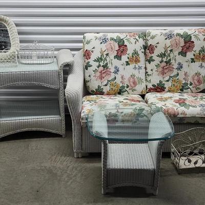 Wicker Furniture (1125)