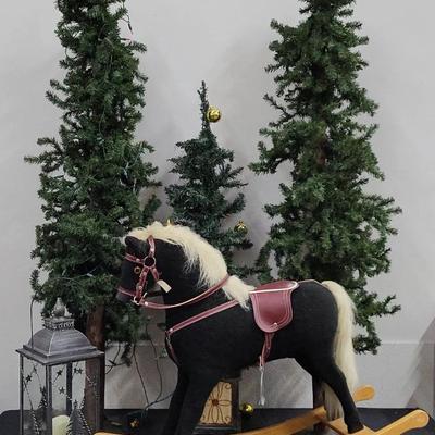 Rockin' Around the Christmas Tree