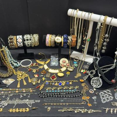 Costume Jewelry (feat. Charm Bracelets)