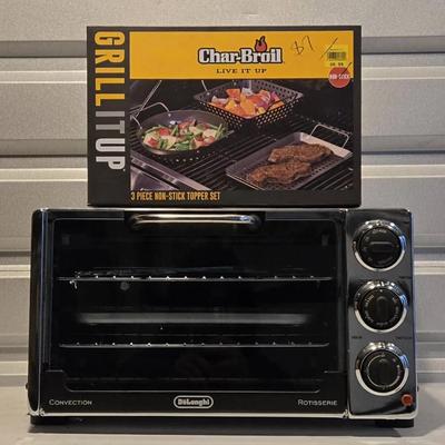 DeLonghi Toaster Oven + (1125)