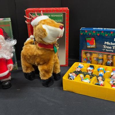 Mickey Christmas Tree Lights & More