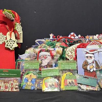 NEW! Christmas Bags & Tags (1125)