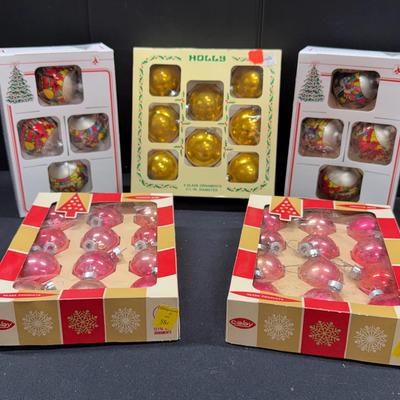 Ornaments (feat. Holly Co.)