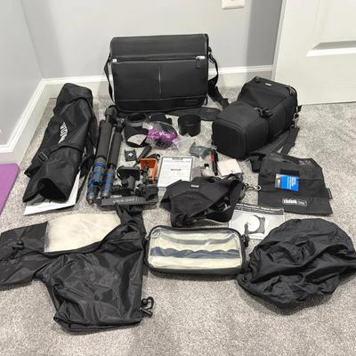 Tripods, Cases & Camera Accessories 