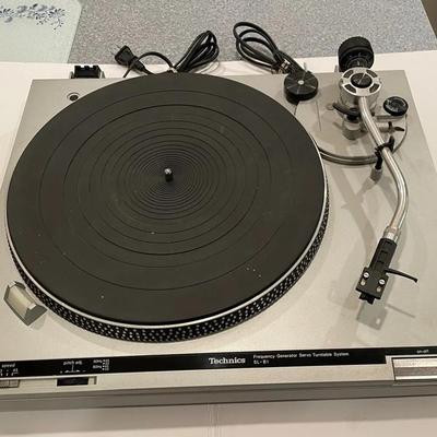 Technics Turntable 