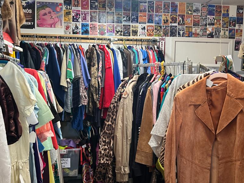 Sale Photo Thumbnail #25