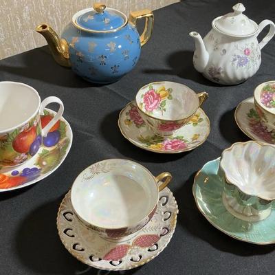 Mixed Lot Of Vintage Tea Cups And Tea Pots