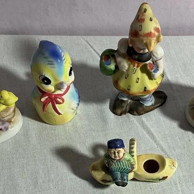 Dutch Girl Porcelain Figurines (Made In Japan)