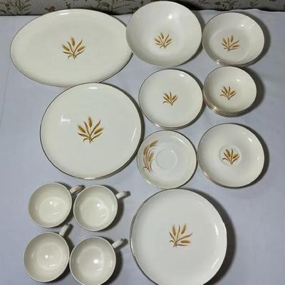 Vintage Wheat Pattern Dinnerware Set