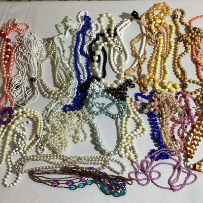 Assorted Beaded Costume Jewelry -necklaces