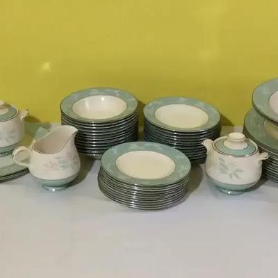 Elegant Fine China Dinnerware Set- Aqua Floral Pattern