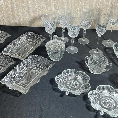 Assorted Glass And Crystal Pieces