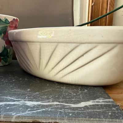 506: Assorted Ceramic & Plastic Planters – Lot of 4